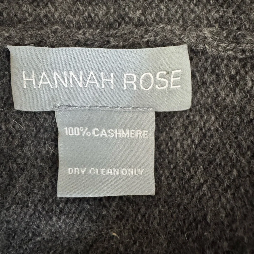 Hannah‎ Rose 100% Cashmere Beanie Graphite Off-White Star Fur Pom New No Tag